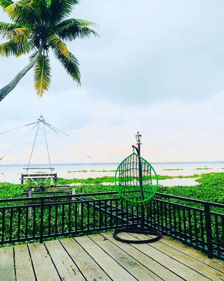Kallanchery Retreat Kochi 外观 照片