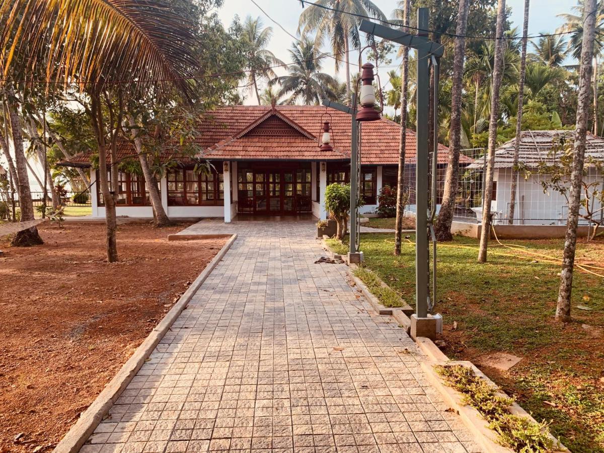 Kallanchery Retreat Kochi 外观 照片
