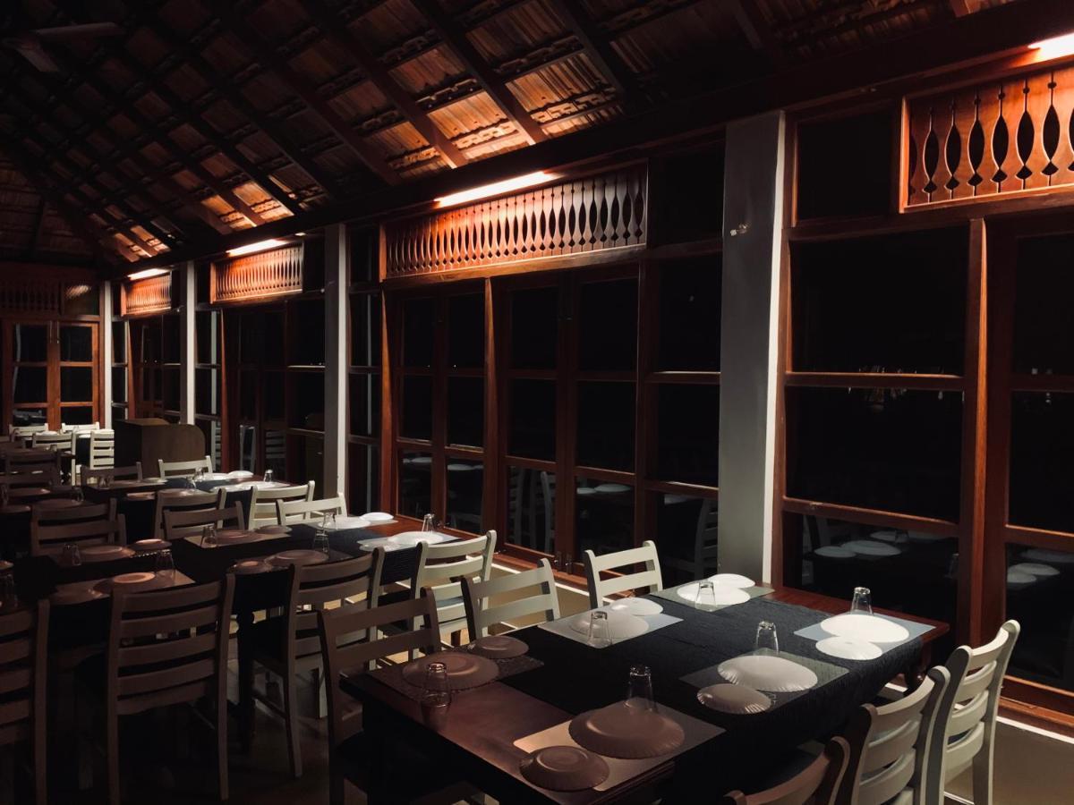 Kallanchery Retreat Kochi 外观 照片