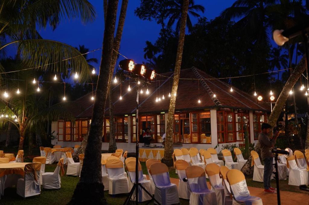 Kallanchery Retreat Kochi 外观 照片