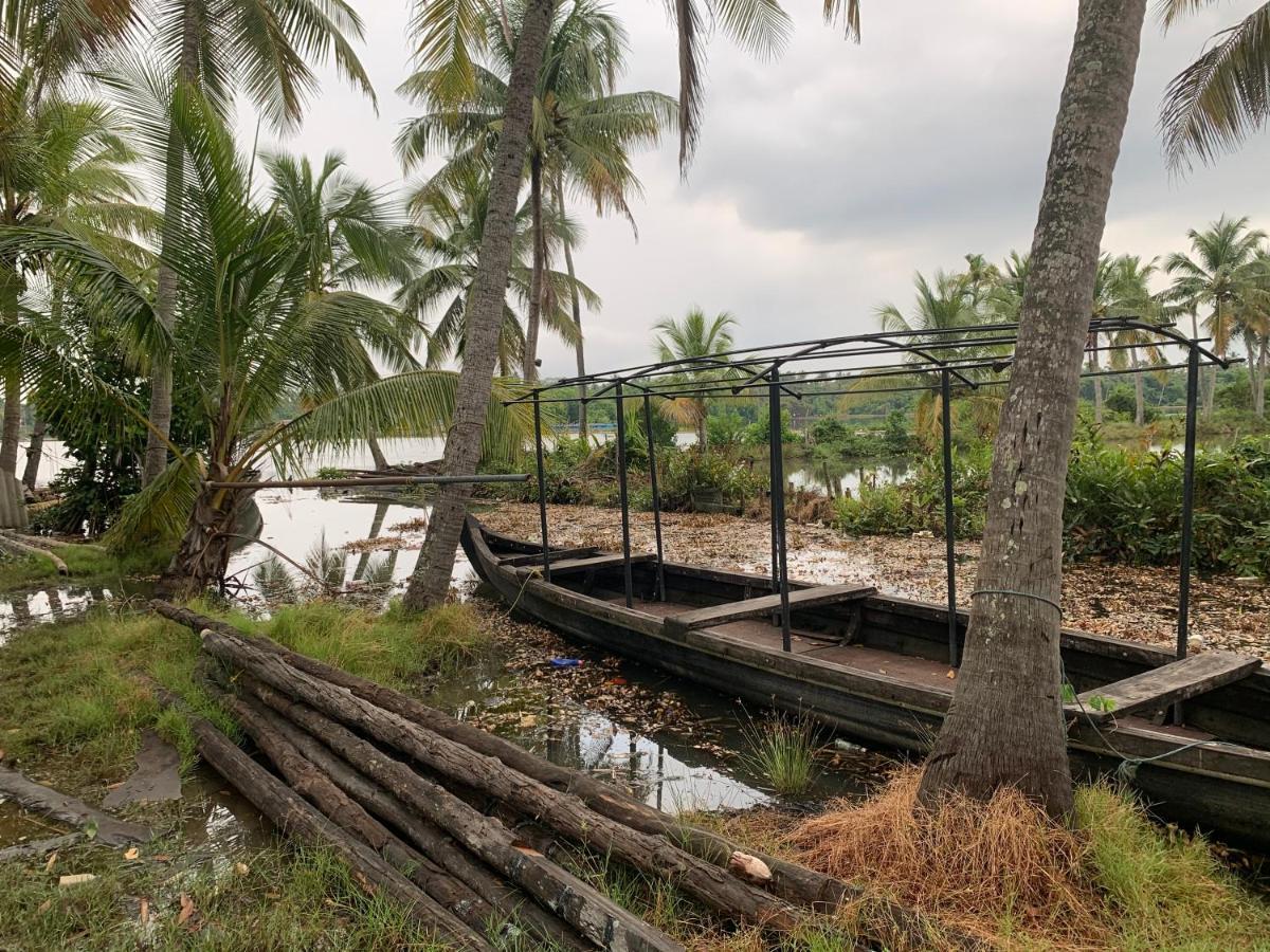 Kallanchery Retreat Kochi 外观 照片